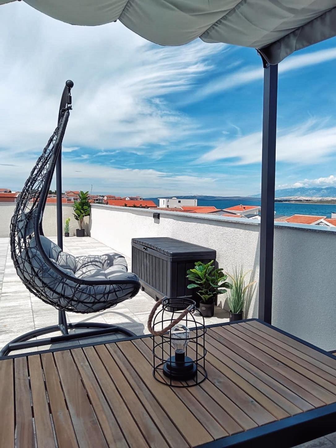 Monachus Apartments Vir Bagian luar foto